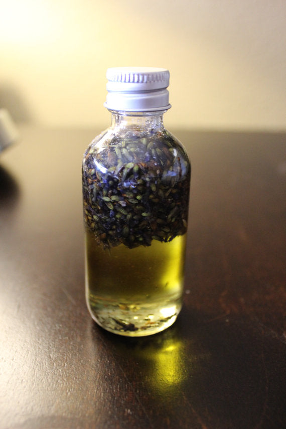 Bath Oil Healing and Relaxing Lavender White Smokey